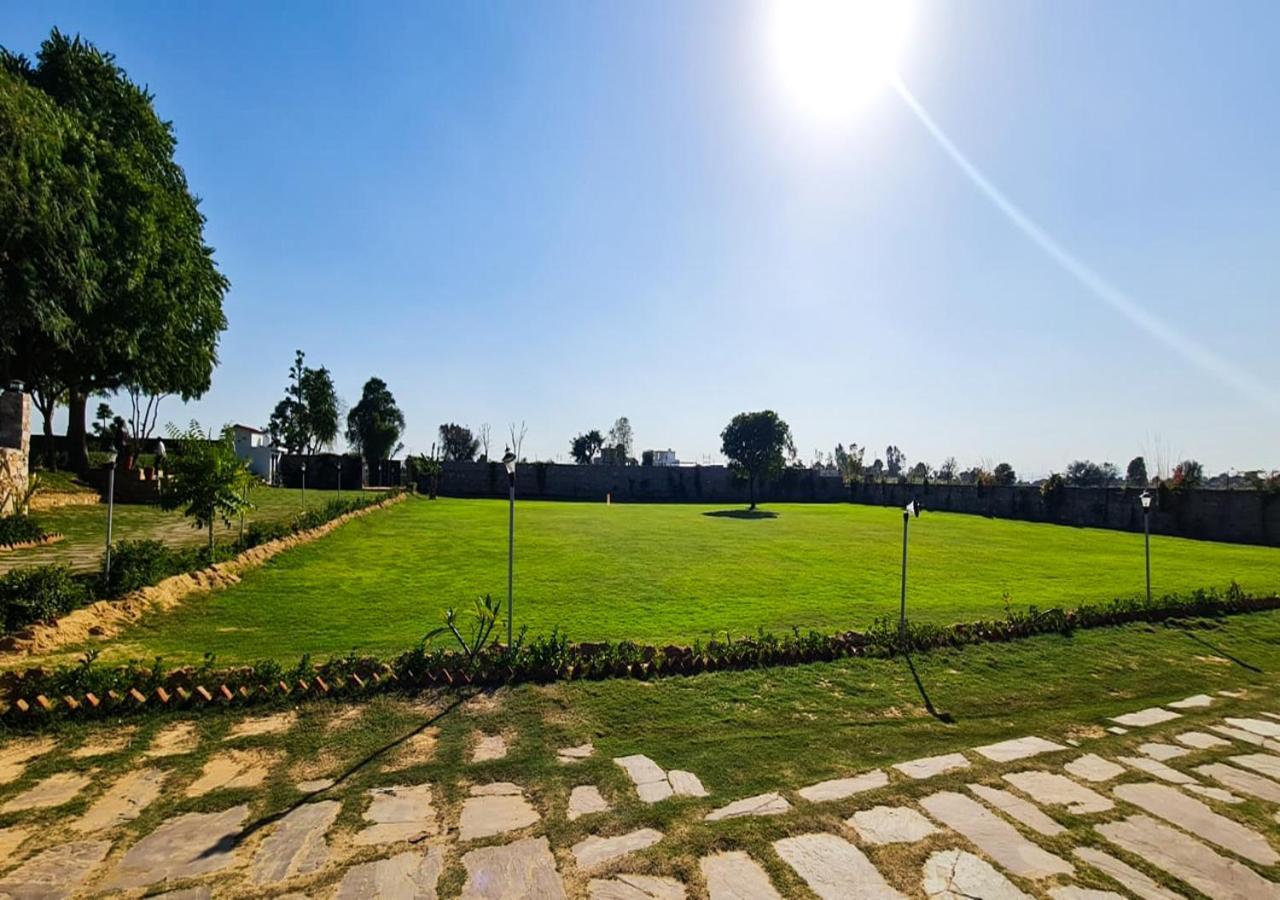 The Rustic Villa, A Stay With Luxuries Amenities And Exotic Nature Džajpur Exteriér fotografie